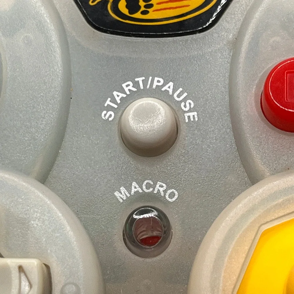 Mad Catz Control Pad Pro GameCube Controller Clear Purple Pre-Owned 5626 Wired